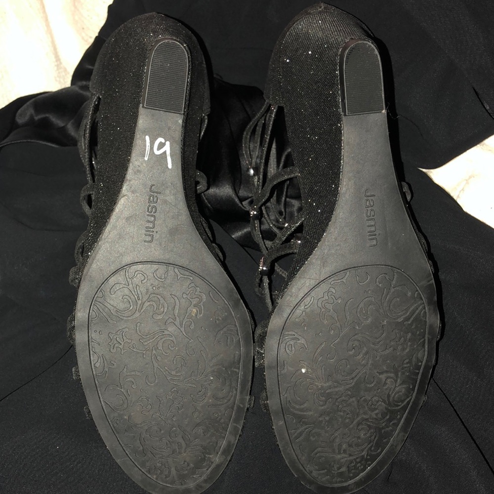Beautiful black dress shoes size 9 - Picture 7 of 8